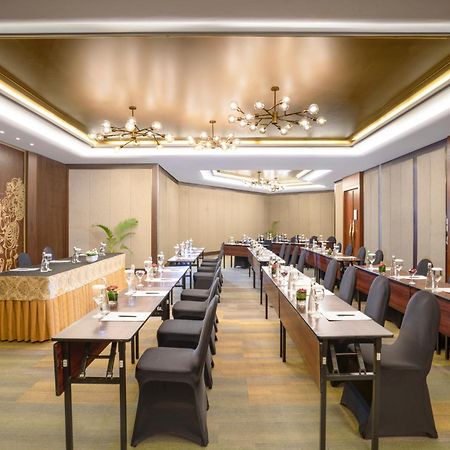 Hotel Ciputra Semarang Managed By Swiss-Belhotel International Екстериор снимка