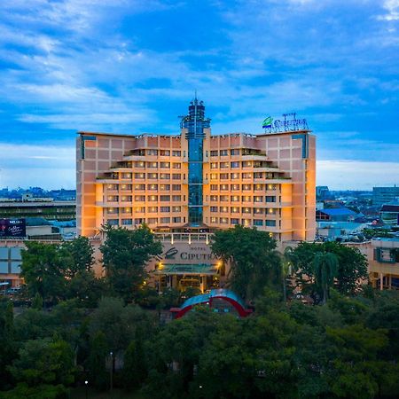 Hotel Ciputra Semarang Managed By Swiss-Belhotel International Екстериор снимка