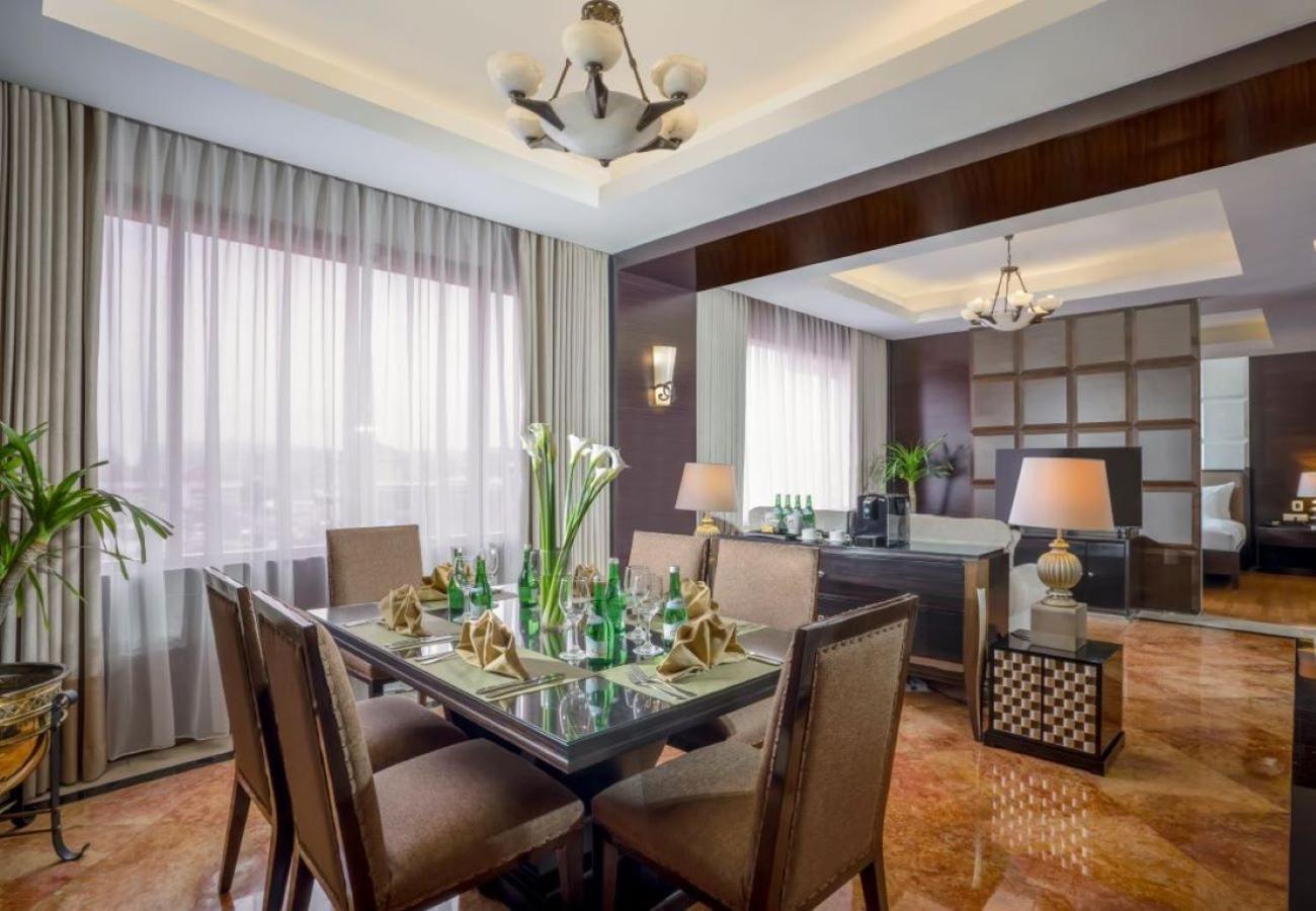 Hotel Ciputra Semarang Managed By Swiss-Belhotel International Екстериор снимка