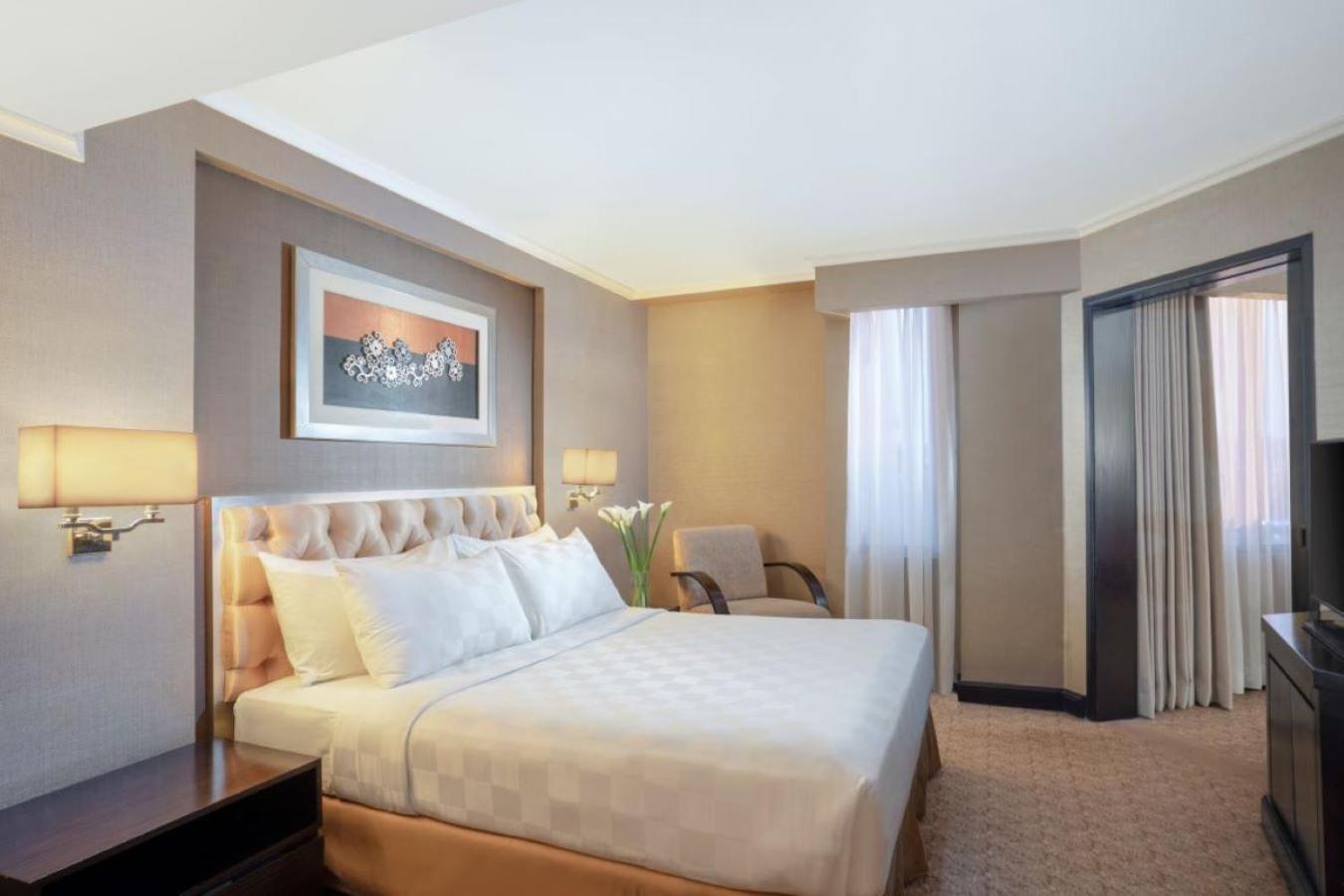 Hotel Ciputra Semarang Managed By Swiss-Belhotel International Екстериор снимка