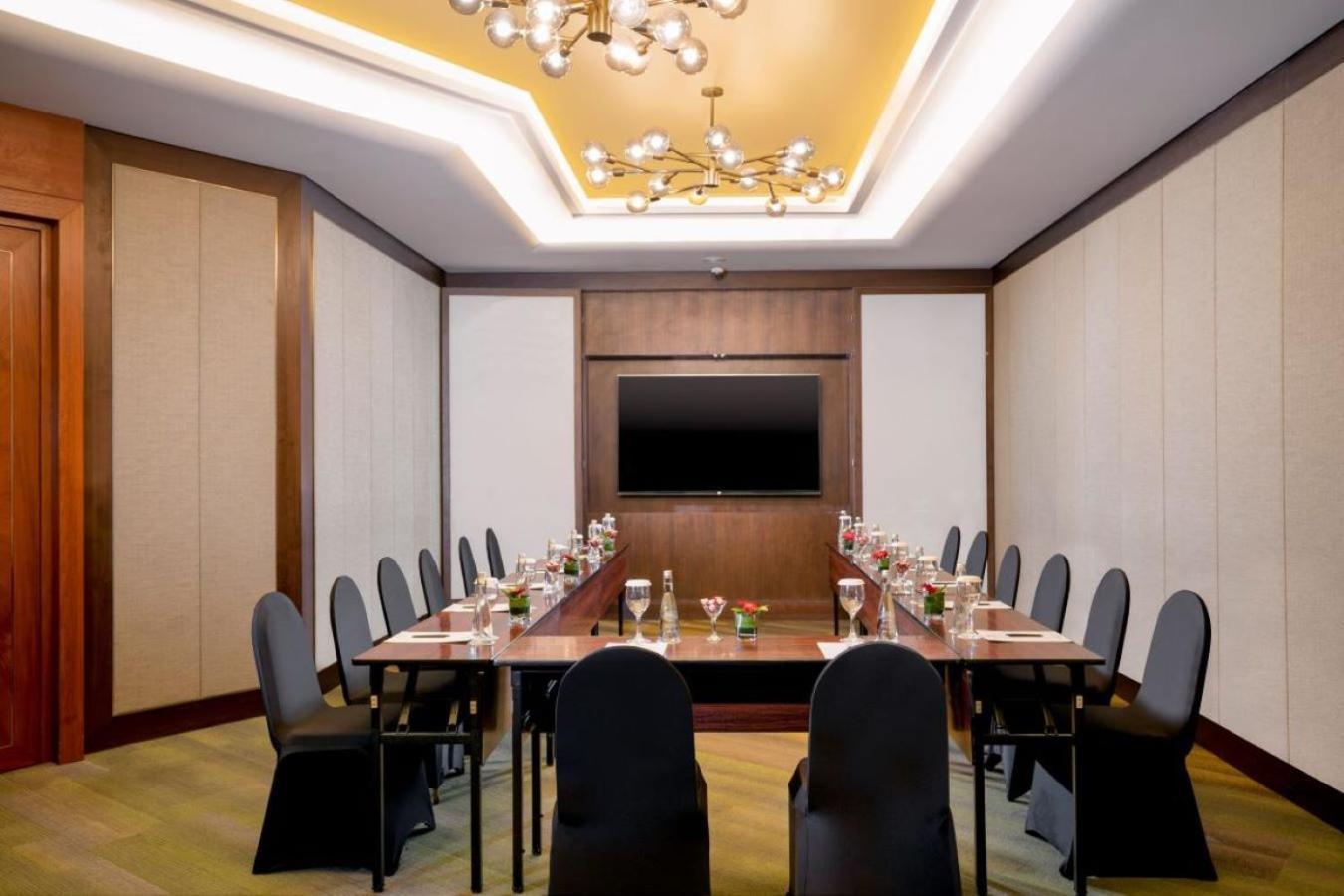 Hotel Ciputra Semarang Managed By Swiss-Belhotel International Екстериор снимка