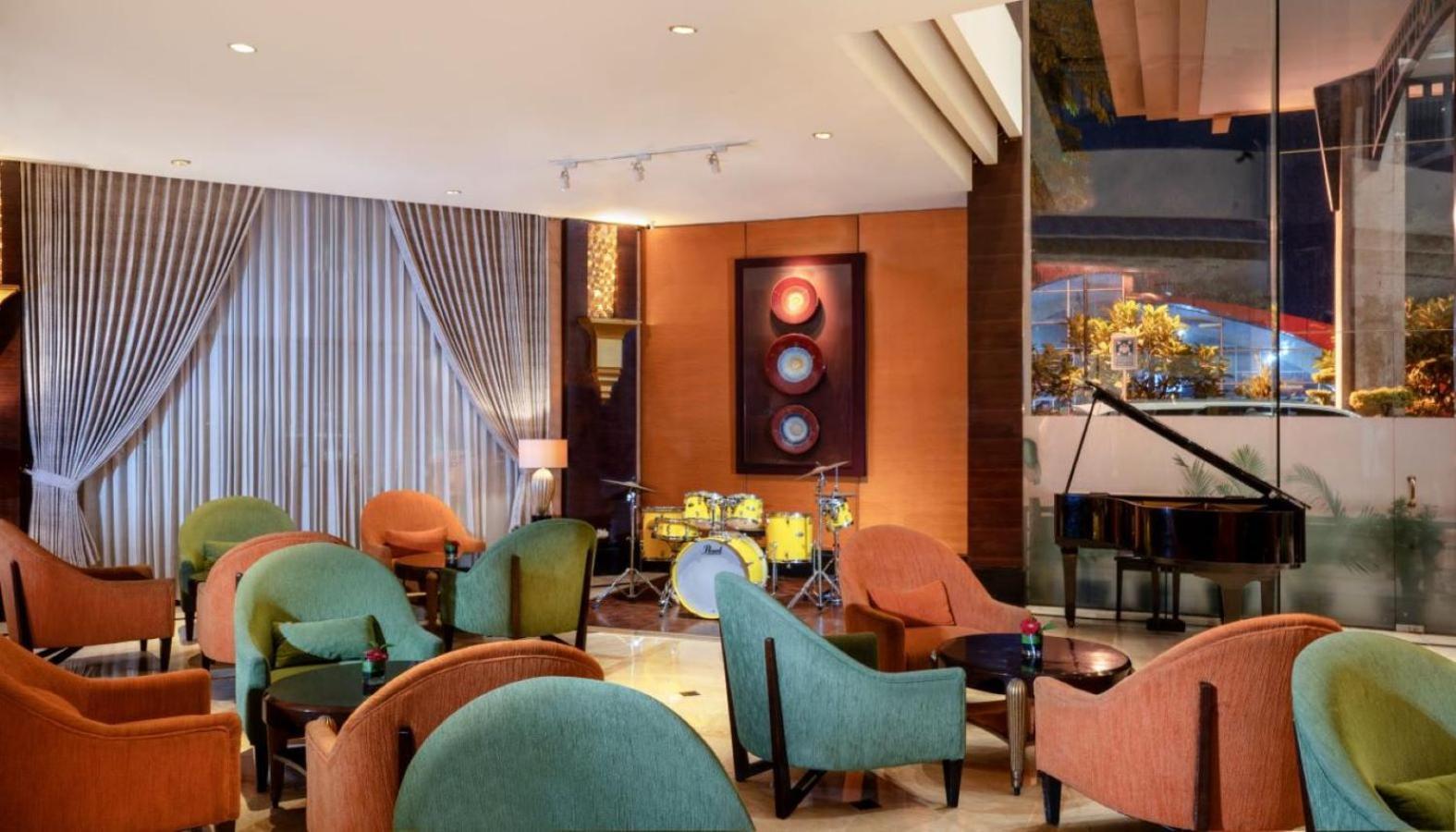Hotel Ciputra Semarang Managed By Swiss-Belhotel International Екстериор снимка