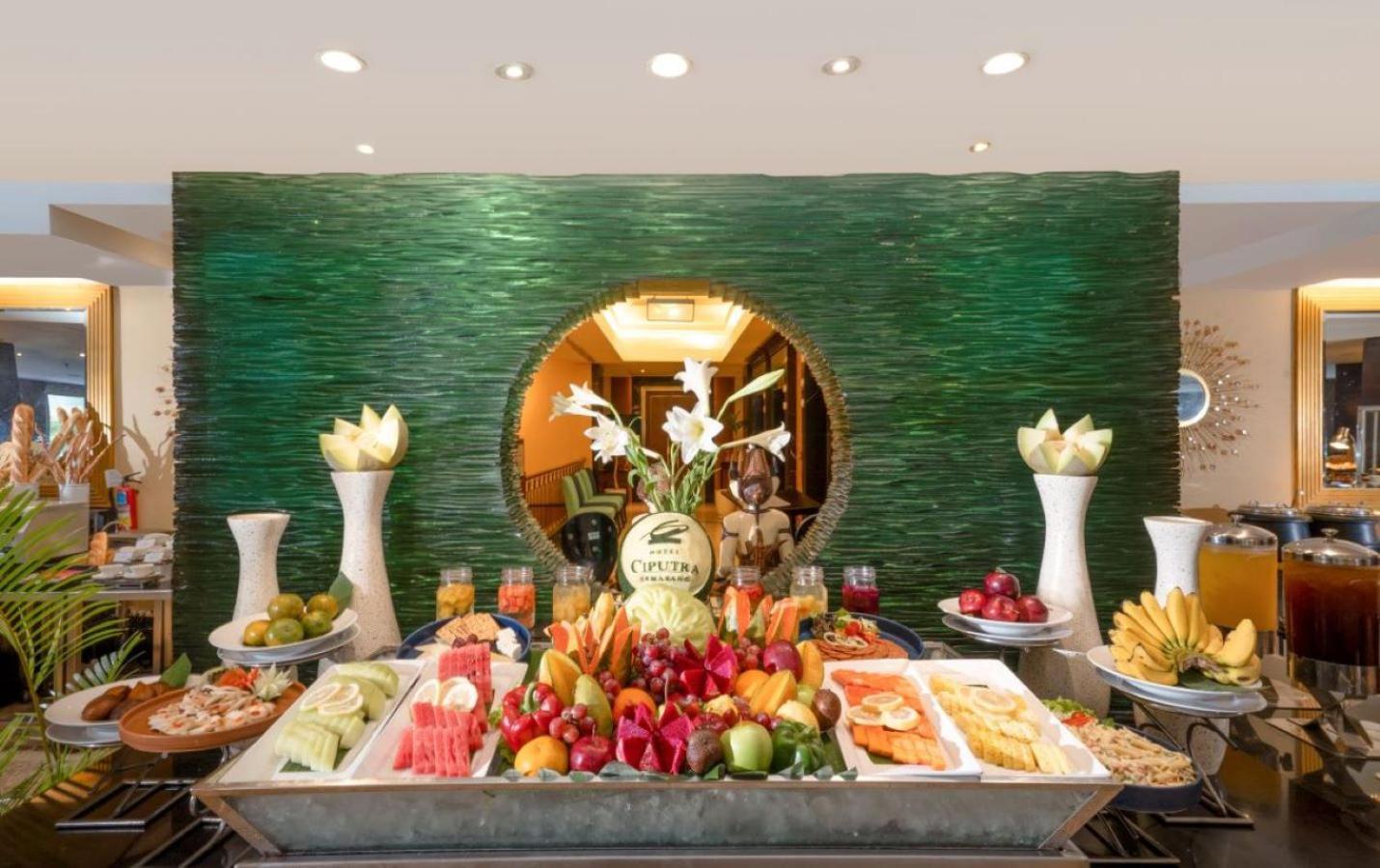 Hotel Ciputra Semarang Managed By Swiss-Belhotel International Екстериор снимка