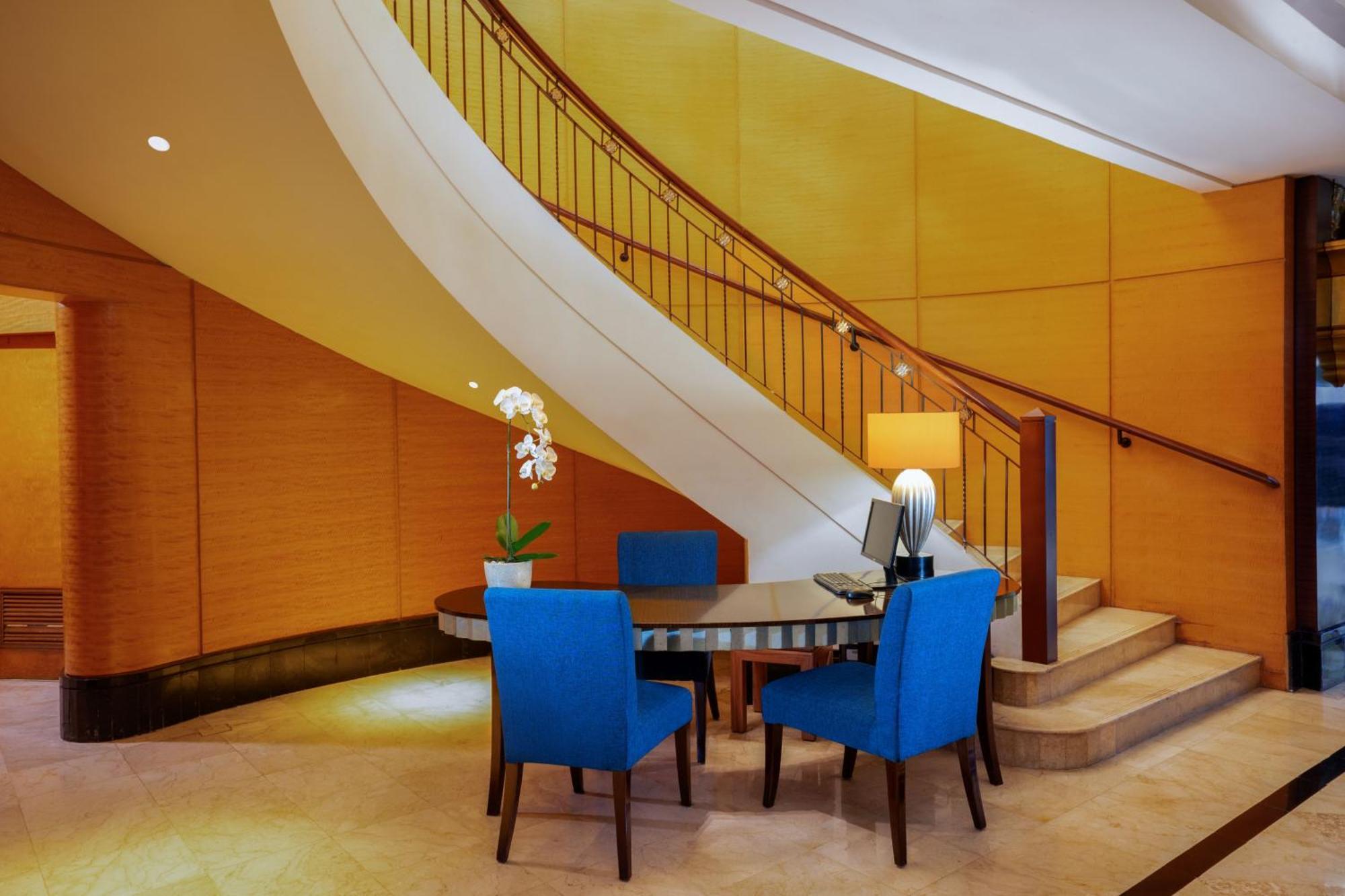 Hotel Ciputra Semarang Managed By Swiss-Belhotel International Екстериор снимка