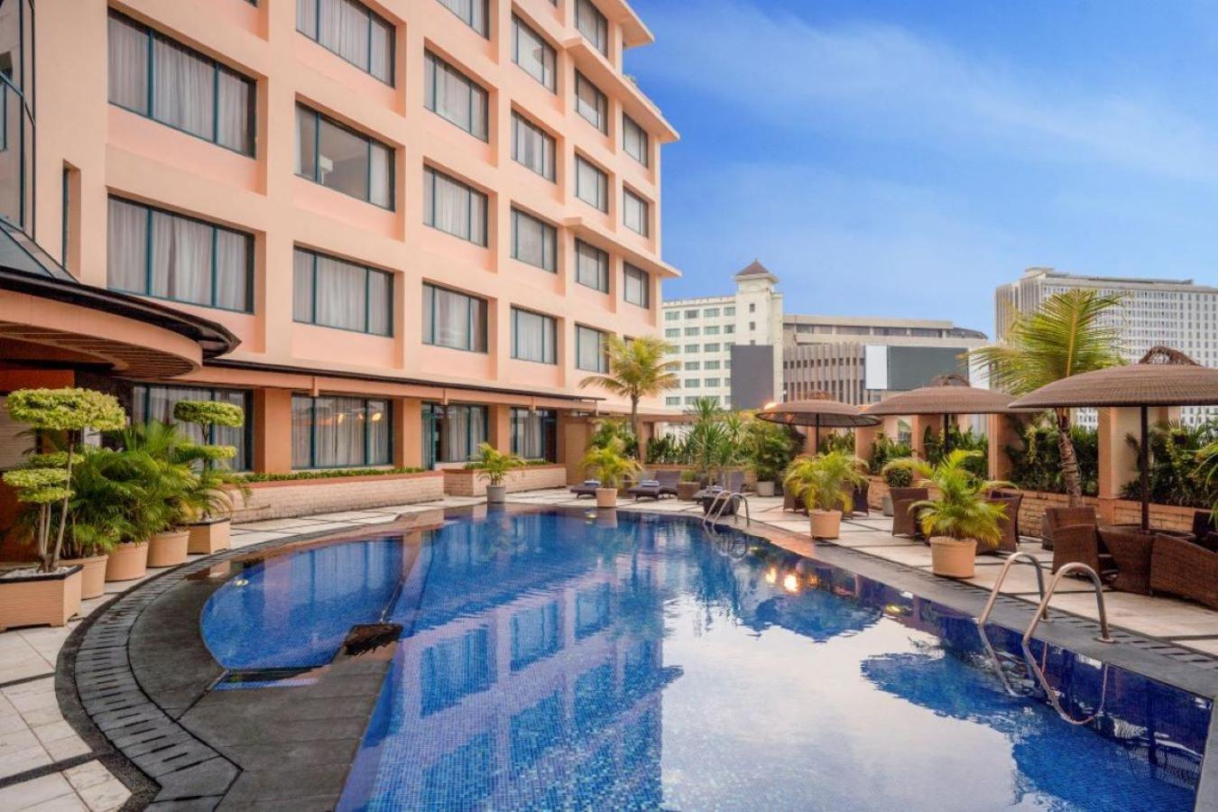 Hotel Ciputra Semarang Managed By Swiss-Belhotel International Екстериор снимка