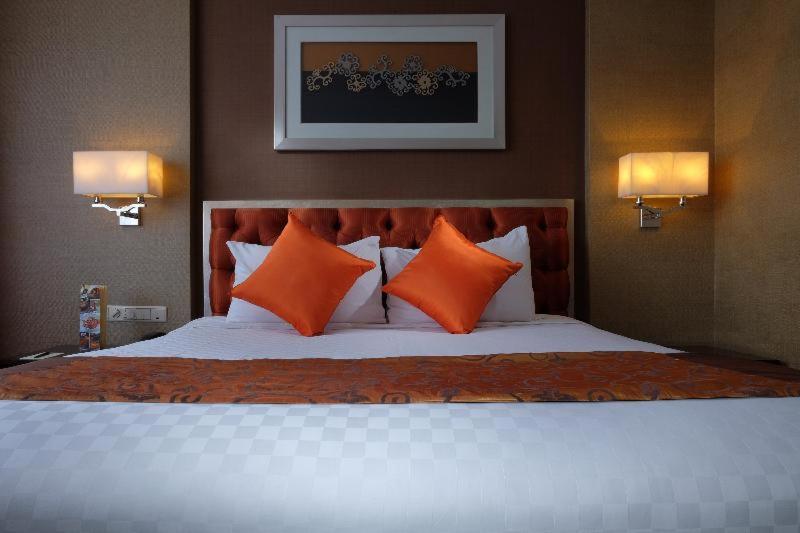 Hotel Ciputra Semarang Managed By Swiss-Belhotel International Стая снимка